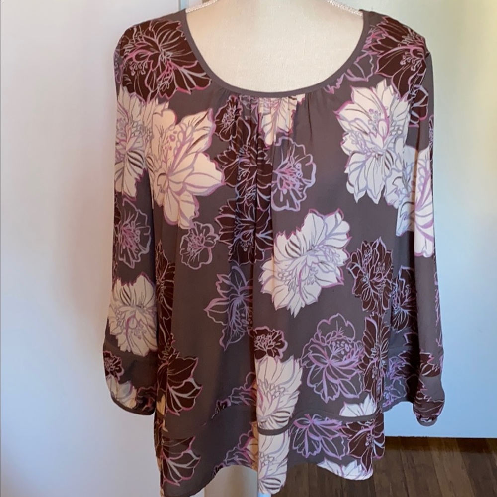 Stitch Fix NWT Grey/Pink blouse
